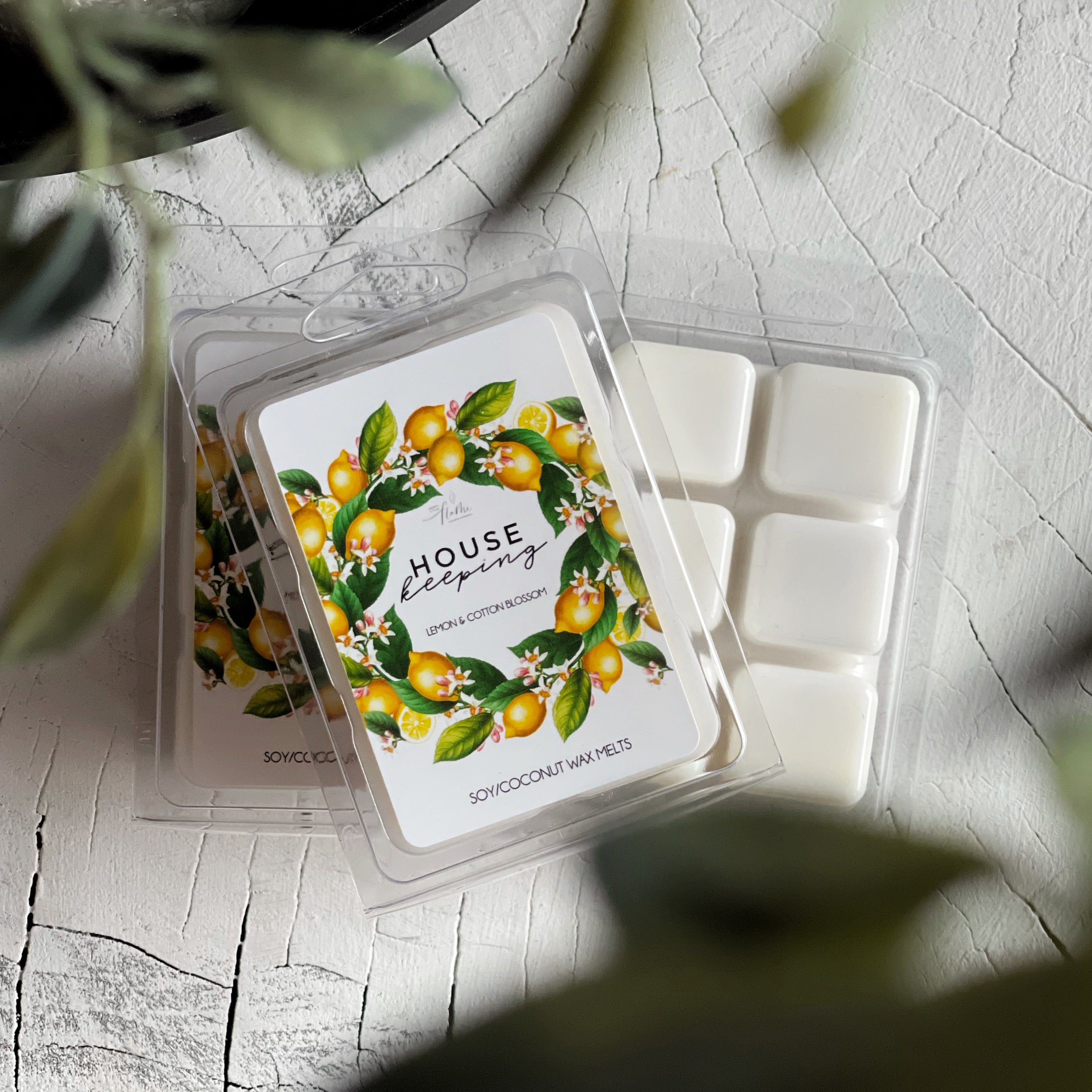 The Best Smelling Wax Melts To Make Your Home Smell Cozy
